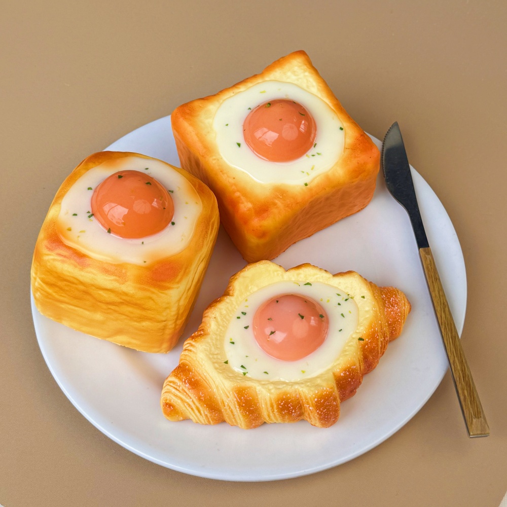 Realistic Egg Toast & Croissan - Commercial Kitchen Layouts recension och pris