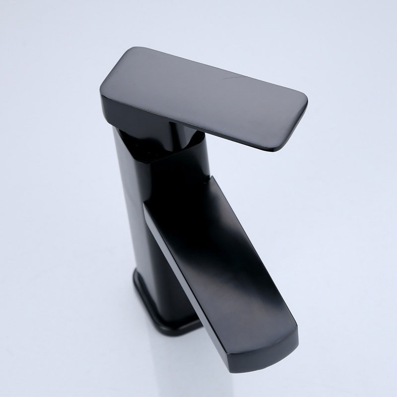 Black/Chrome Bathroom Faucets  - Commercial Kitchen Mixer Tap recension och pris